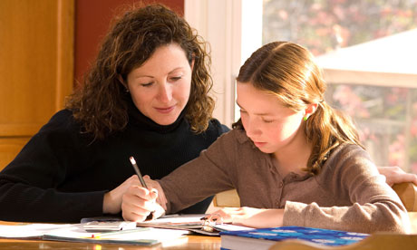 Mother-helping-her-daught-006