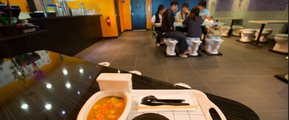 n-TOILET-RESTAURANT-large570