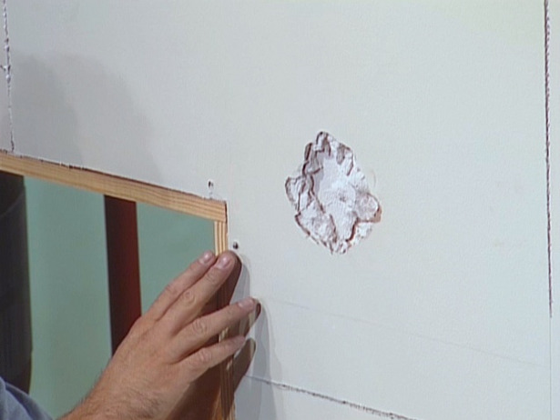 CFI102_drywall-repair-before_s4x3_lg